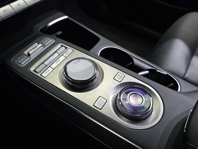 صورة مصغرة 12 لـ 2021 Genesis GV70