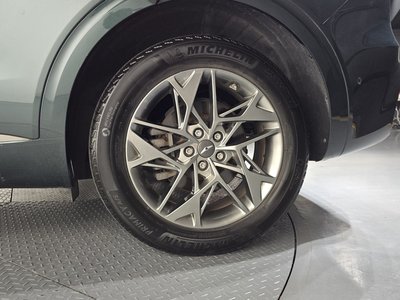 صورة 8 لـ 2021 Genesis GV70