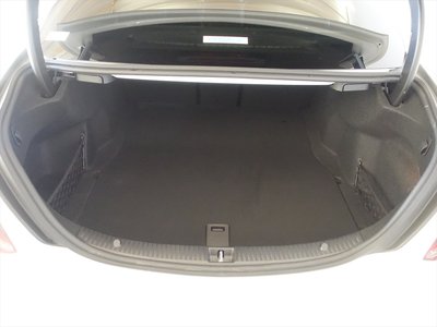 MERCEDES-BENZ C-CLASS - 10