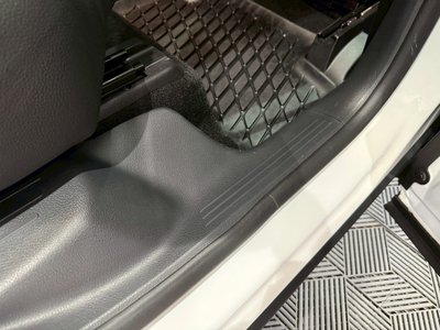 2023 Mercedes-BENZ GLB — миниатюра 42