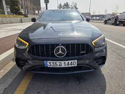 MERCEDES-BENZ E-CLASS - 4