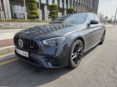 MERCEDES-BENZ E-CLASS - 1