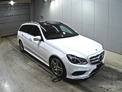 MERCEDES-BENZ E-CLASS - 1