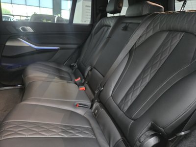 2025 BMW X7 — миниатюра 12