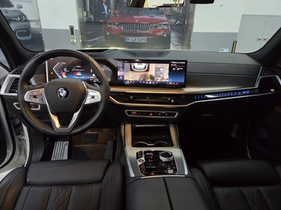 2025 BMW X7 — миниатюра 13