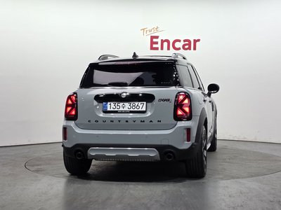 MINI COUNTRYMAN - 4