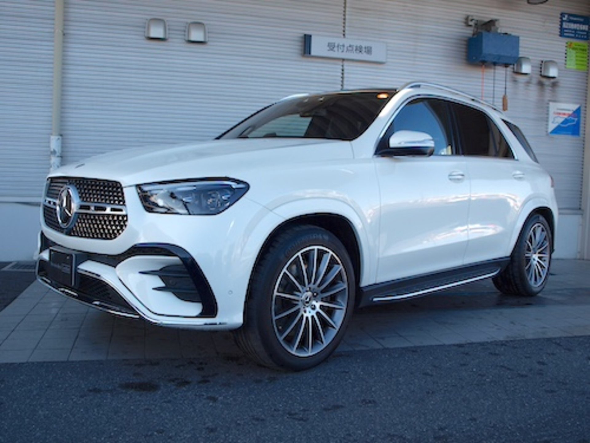 MERCEDES-BENZ GLE - View 1