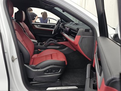 2023 Porsche CAYENNE 缩略图 17