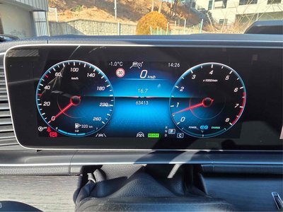 MERCEDES-BENZ GLS - 8