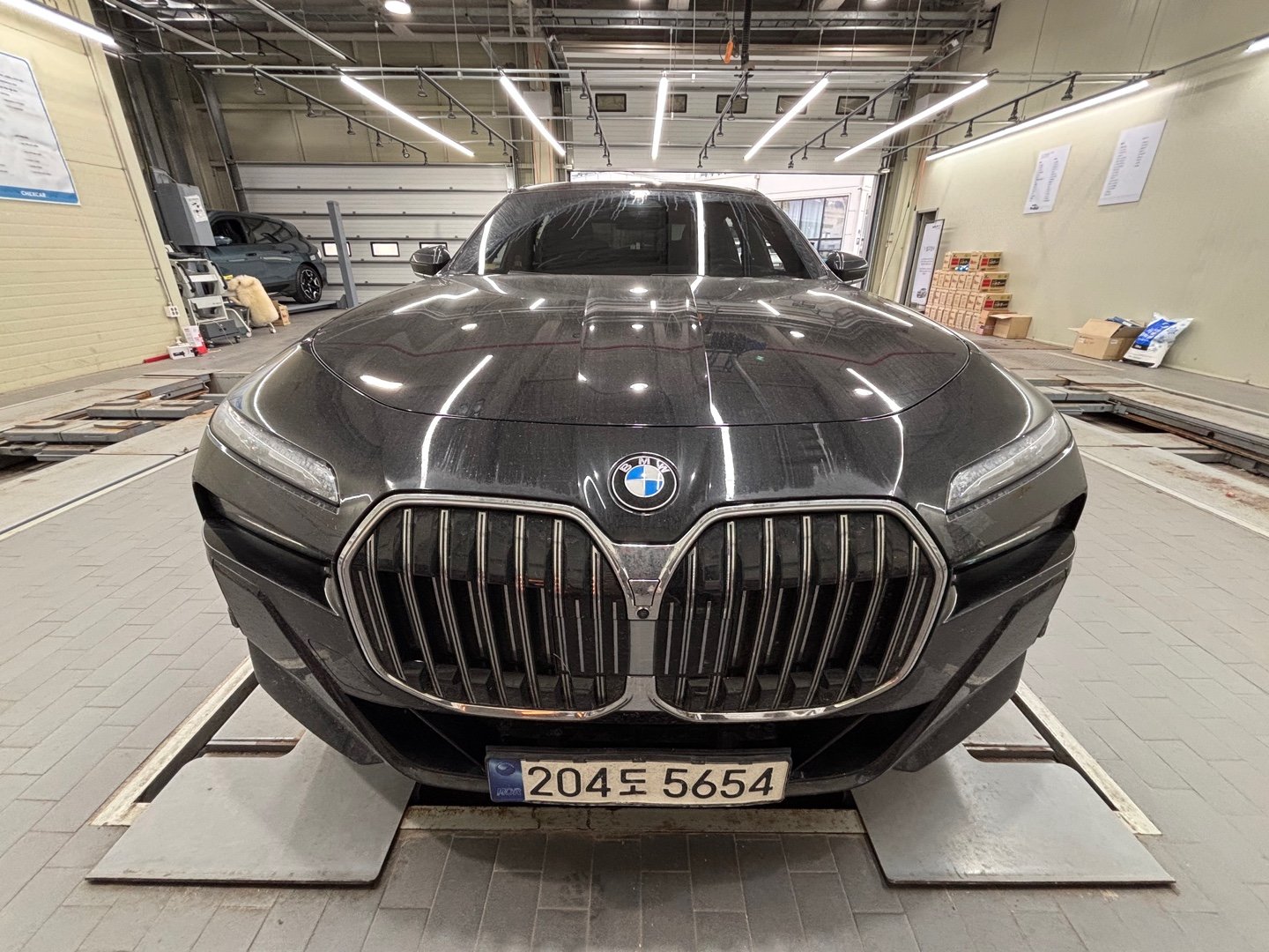 BMW 7 SERIES - View 1