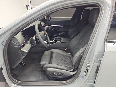 صورة مصغرة 11 لـ 2025 BMW 5 SERIES