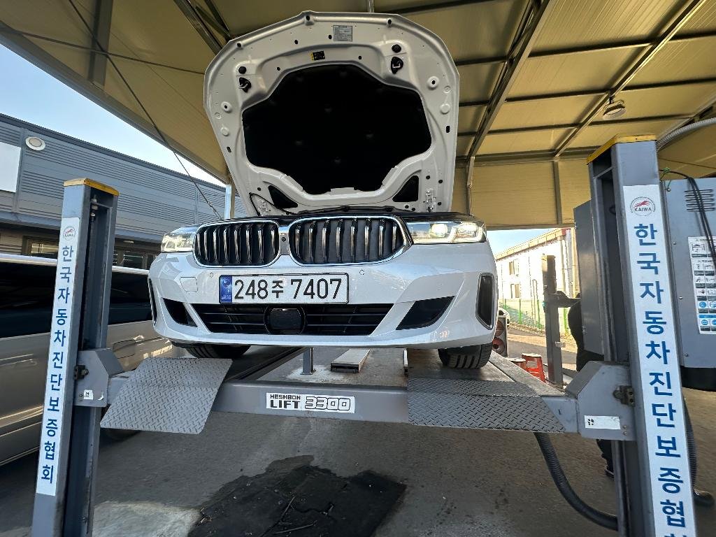 BMW 6 SERIES GT - View 1