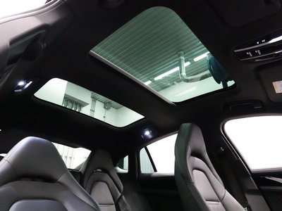 PORSCHE PANAMERA - 6