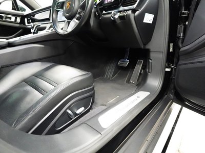 PORSCHE PANAMERA - 7