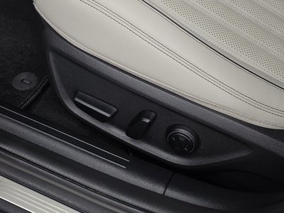 2022 Genesis THE NEW G70 缩略图 32