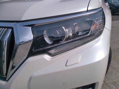 TOYOTA LAND CRUISER PRADO - 4