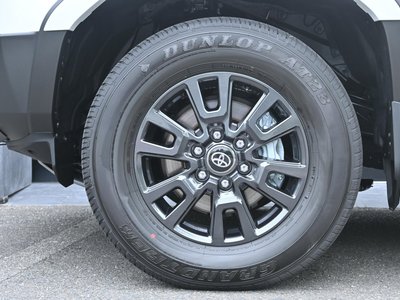 TOYOTA LAND CRUISER 250 - 7