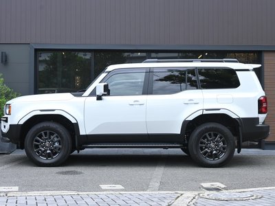 TOYOTA LAND CRUISER 250 - 5