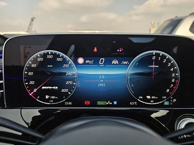 MERCEDES-BENZ E-CLASS - 8