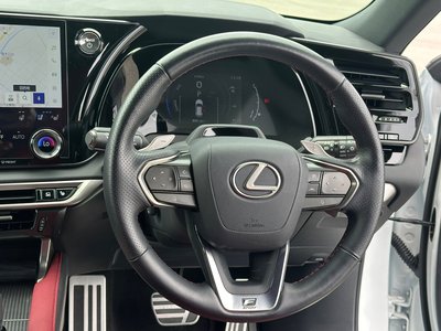 صورة مصغرة 22 لـ 2023 Lexus RX