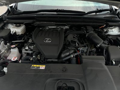 صورة مصغرة 34 لـ 2023 Lexus RX