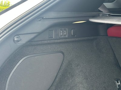 صورة مصغرة 33 لـ 2023 Lexus RX