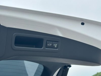 صورة مصغرة 32 لـ 2023 Lexus RX