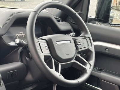 2025 LAND ROVER DEFENDER photo 4