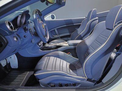 FERRARI CALIFORNIA - 9
