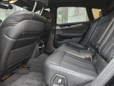 BMW 6 SERIES GT - 10