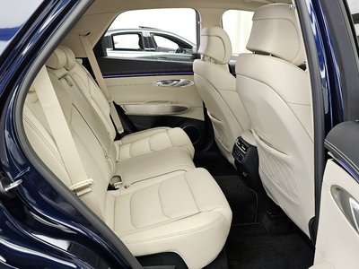 صورة مصغرة 12 لـ 2024 Genesis GV70