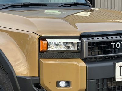 TOYOTA LAND CRUISER 250 - 7