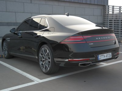 2023 Genesis G90 (RS4) 照片 3