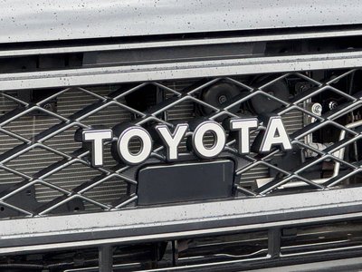 2025 Toyota LAND CRUISER 70 缩略图 11