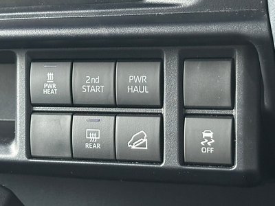 2025 Toyota LAND CRUISER 70 缩略图 50