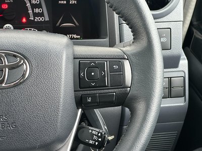 2025 Toyota LAND CRUISER 70 缩略图 41