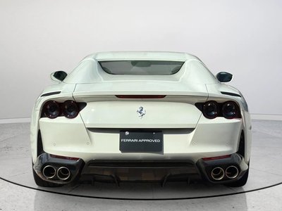 FERRARI 812 - 8