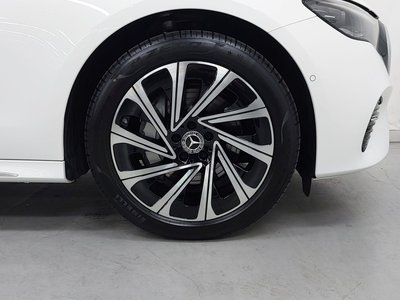 MERCEDES-BENZ E-CLASS - 6