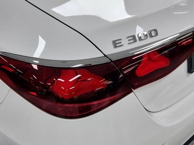 MERCEDES-BENZ E-CLASS - 3