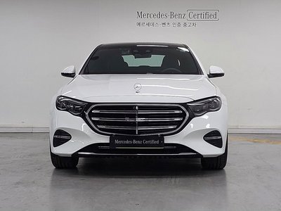 MERCEDES-BENZ E-CLASS - 2