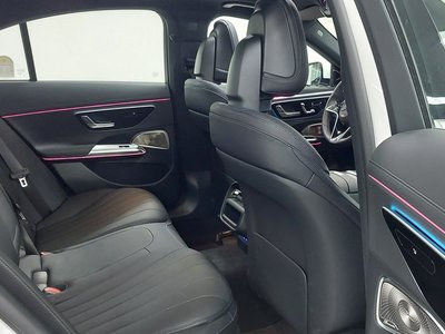 MERCEDES-BENZ E-CLASS - 10