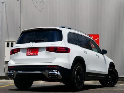 2025 Mercedes-BENZ GLB photo 2