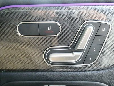 2025 Mercedes-BENZ GLB thumbnail 29