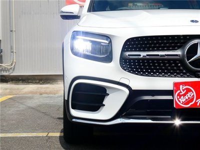 2025 Mercedes-BENZ GLB photo 6