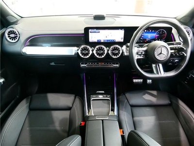 2025 Mercedes-BENZ GLB photo 3