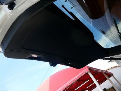2025 Mercedes-BENZ GLB thumbnail 46