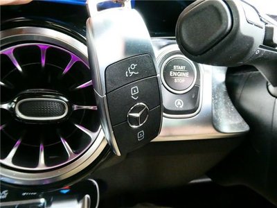 2025 Mercedes-BENZ GLB thumbnail 27