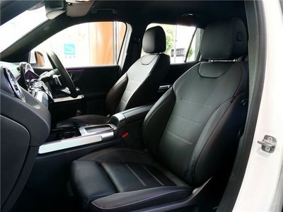 2025 Mercedes-BENZ GLB thumbnail 34