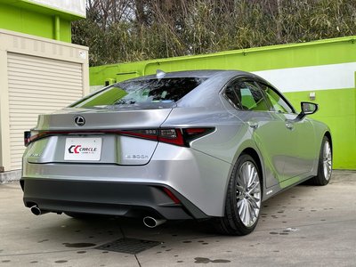LEXUS IS - 10