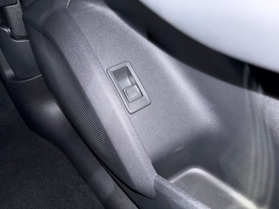 صورة مصغرة 35 لـ 2025 AUDI SQ5